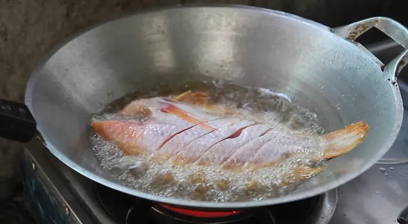 Tuyệt chiêu nấu canh cá ngon, không tanh